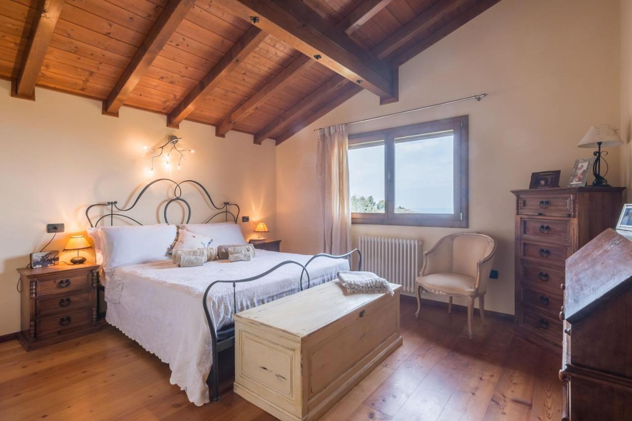 La Nocciola By Posarellivillas Cerreto Castello Exteriér fotografie